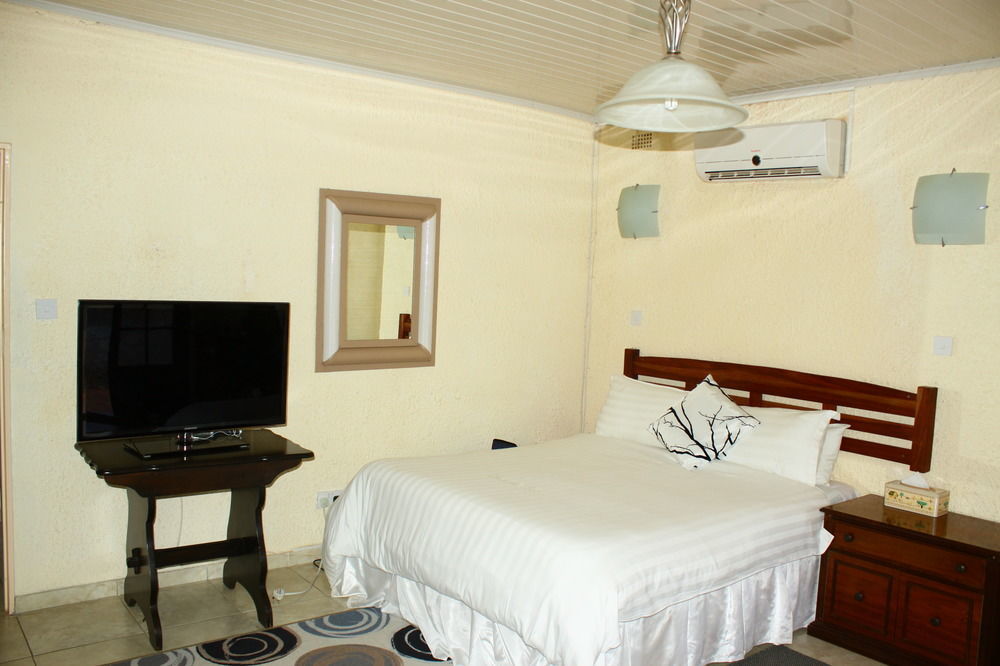 Entabeni Lodge Bulawayo Exterior photo